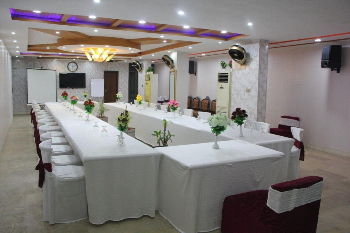 Hotel The Leschanze Lahore Exterior photo