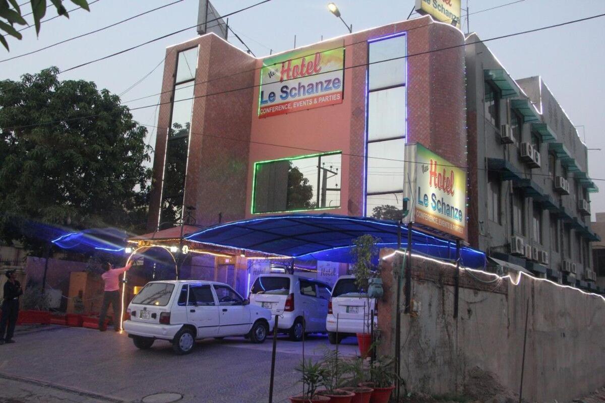 Hotel The Leschanze Lahore Exterior photo